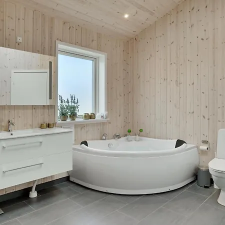 Stunning In Vaeggerlose With Wifi Prázdninový dům *