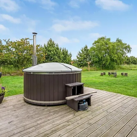 Stunning In Vaeggerlose With Wifi Prázdninový dům *